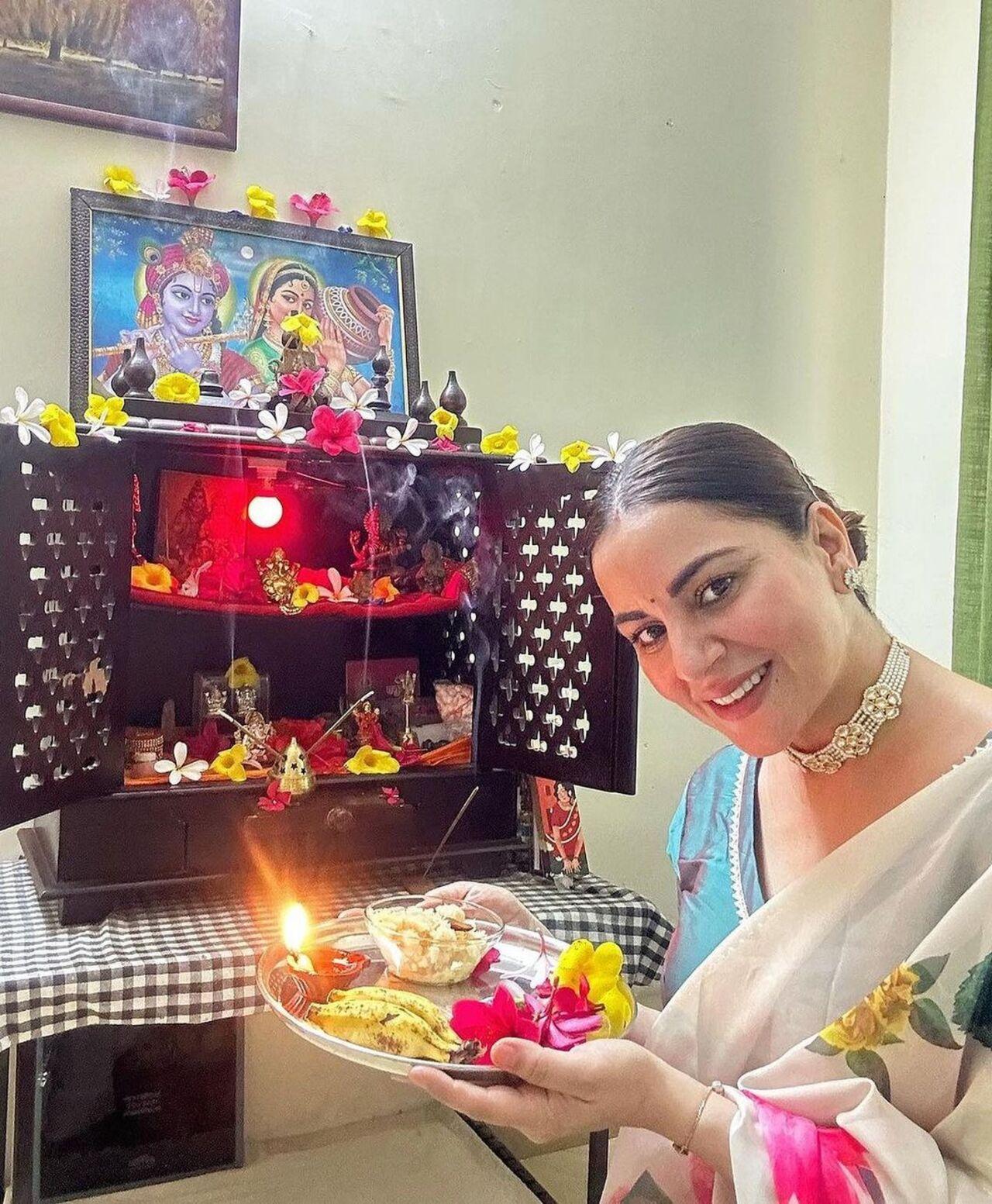 Shraddha Arya did a pooja at home on the occasion of Ganesh Chaturthi. She shared pictures on Instagram